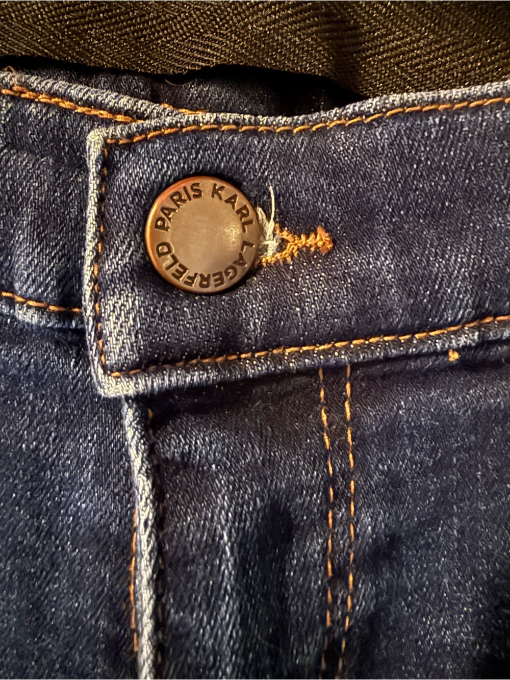 KARL LAGERFELD Dark Blue Distressed Denim Cropped Jeans with Frayed Side Trim. - Picture 6 of 8